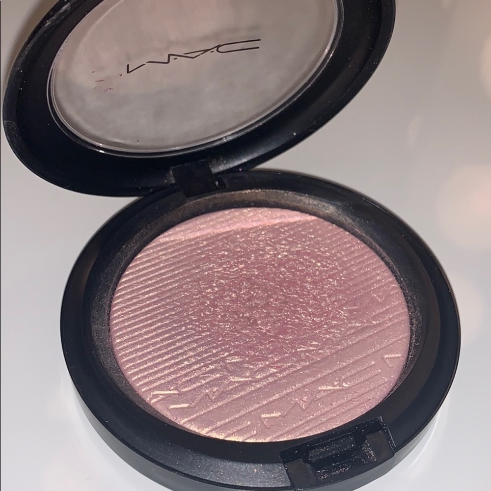 MAC Highlighter - Picture 3 of 4